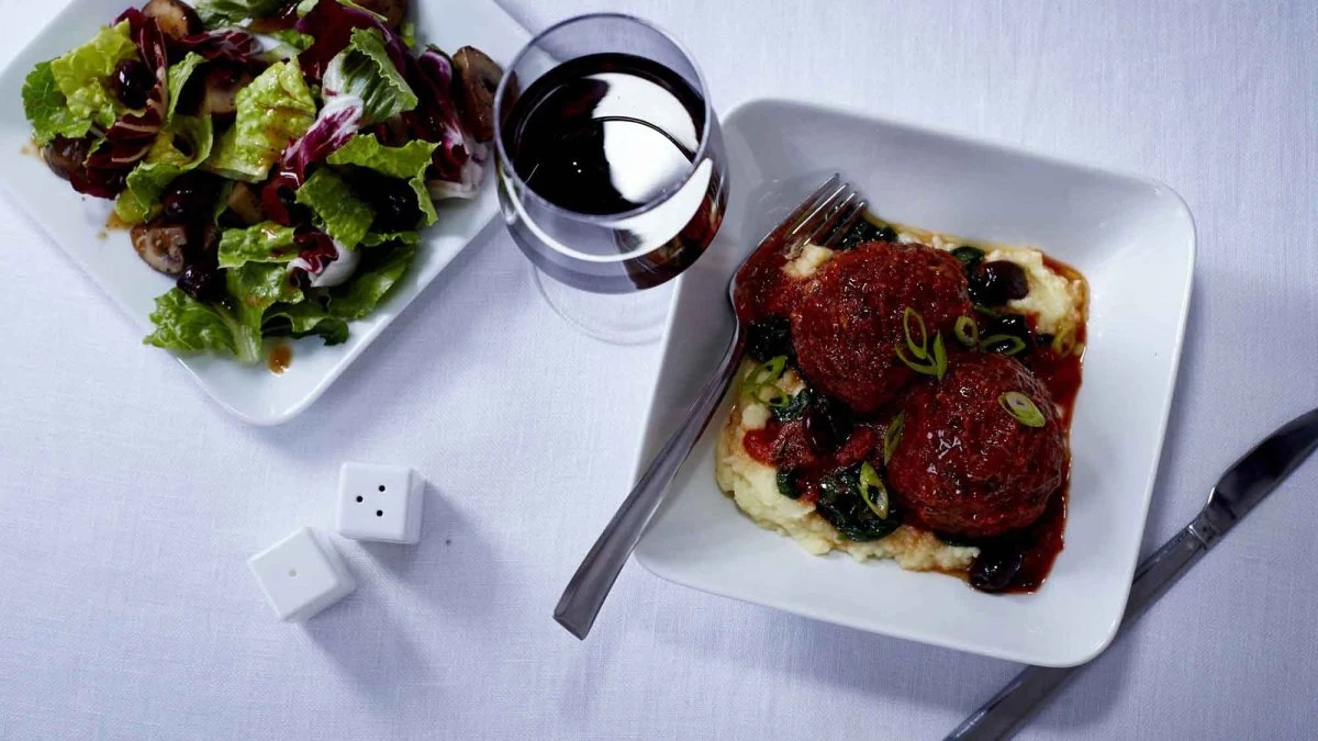 Delta Launches New Regionally-Influenced Menus for Premium Fliers on Transoceanic Routes